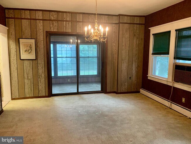 Foto del edificio - 4702 Oak Terrace