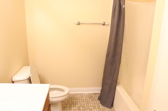 Building Photo - 4962 Grigsby Gate Way