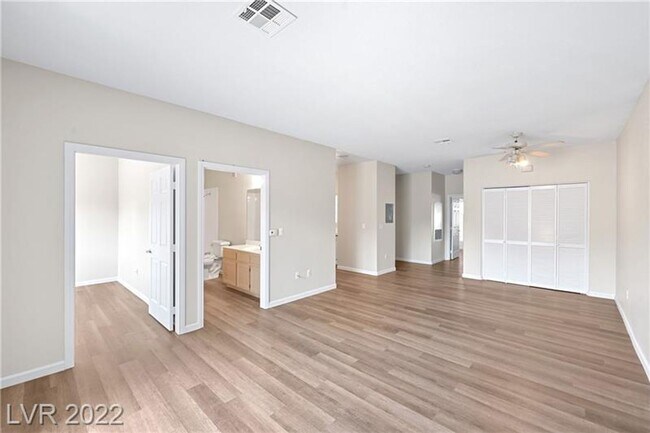 Foto del edificio - 2 Bed 2 Bath Green Valley Downstairs Condo