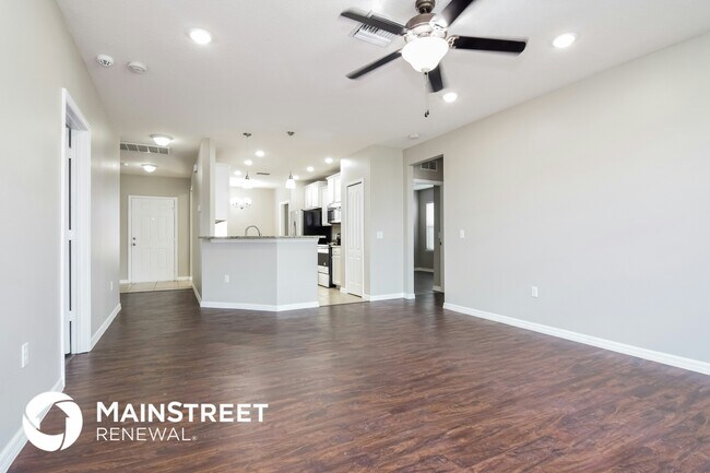 Foto del edificio - 6823 Glenbrook Dr