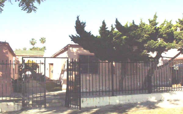 Building Photo - 1203 S Bronson Ave