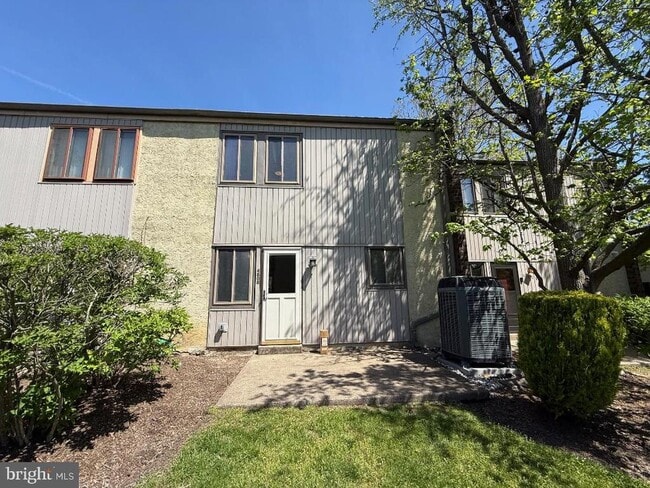 Building Photo - 4808 Oxford Ct