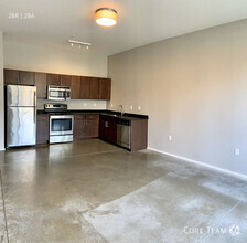 Building Photo - 3632 Gillham Rd