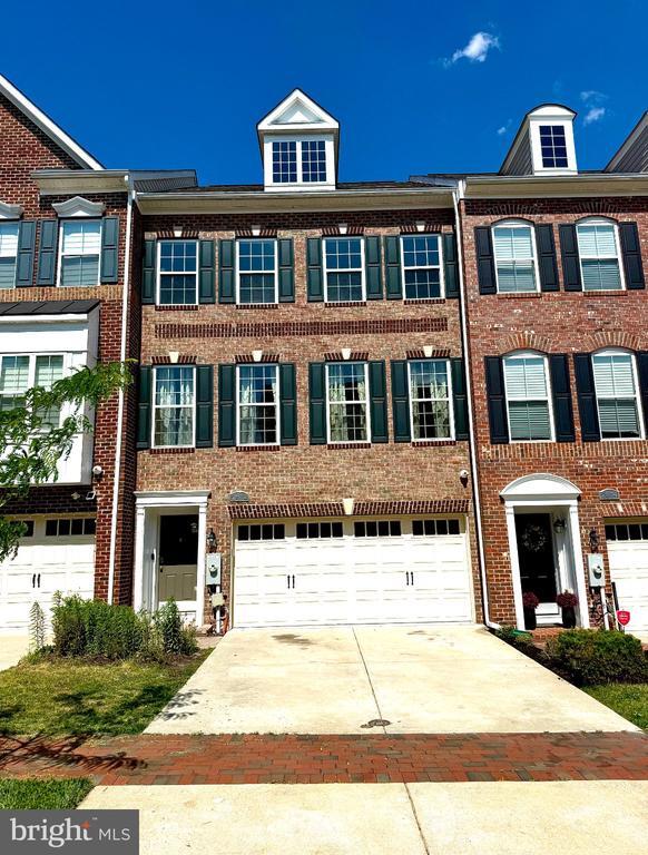 Building Photo - 2812 Medstead Ln