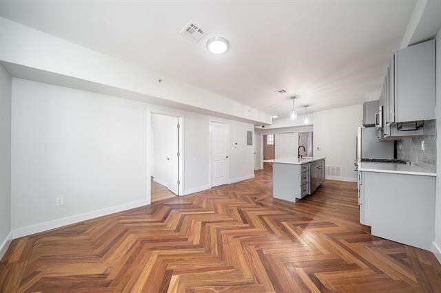 Foto del edificio - 408 Monroe St