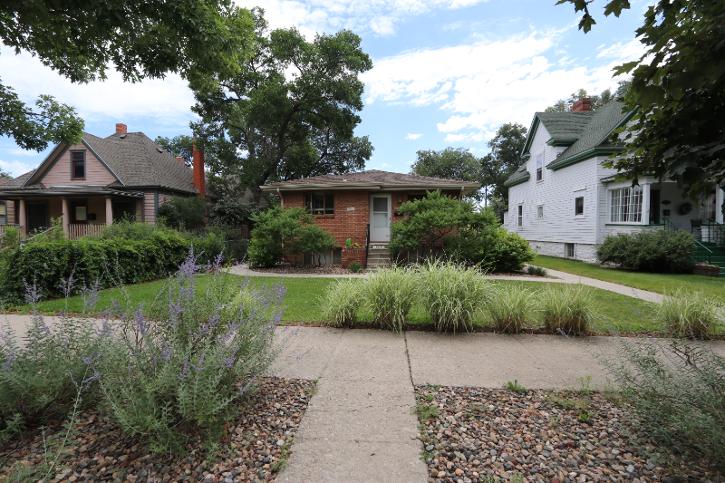Primary Photo - 2415 N Nevada Ave
