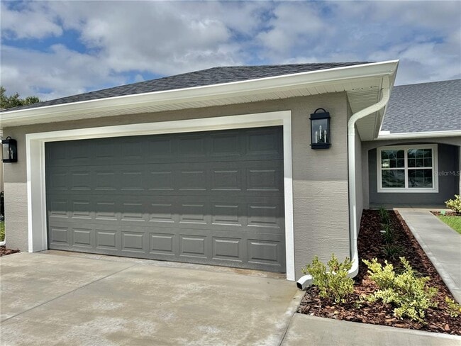Building Photo - 102 Lynbrook Dr