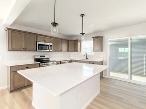 Building Photo - 1674 Happy Trails Rd