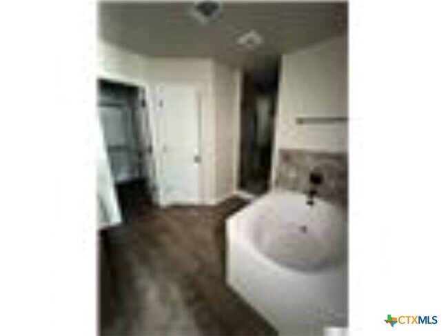 Foto del edificio - 2638 Bolzano Trl