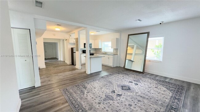 Building Photo - 1176 NW 48th St