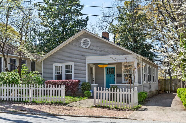 Foto del edificio - 481 Hill St SE