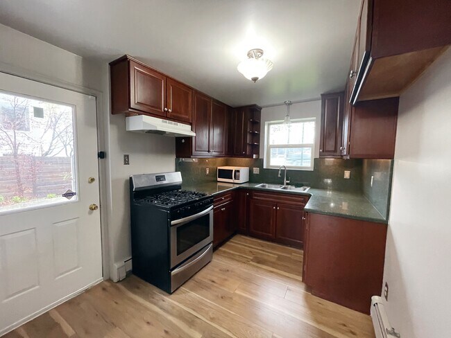 Foto del edificio - 1064 E 500 S