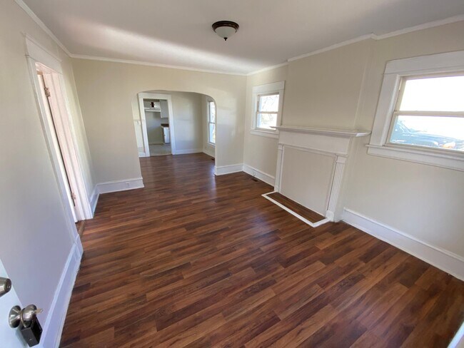 Sala de estar - 1603 Buffalo St