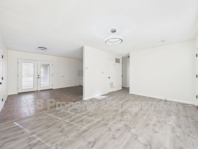 Foto del edificio - 8506 E 111 St