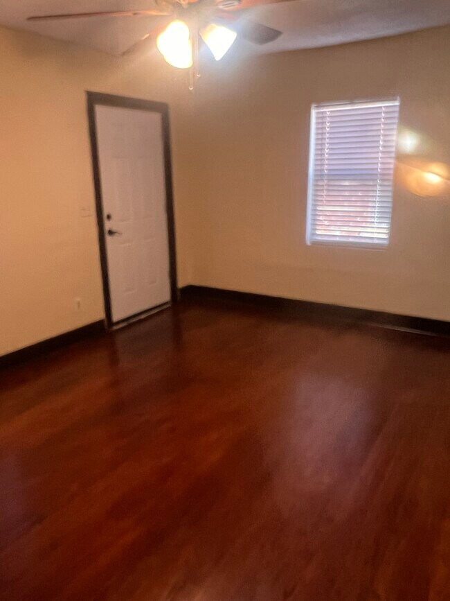 Foto del edificio - 2534 NW 21