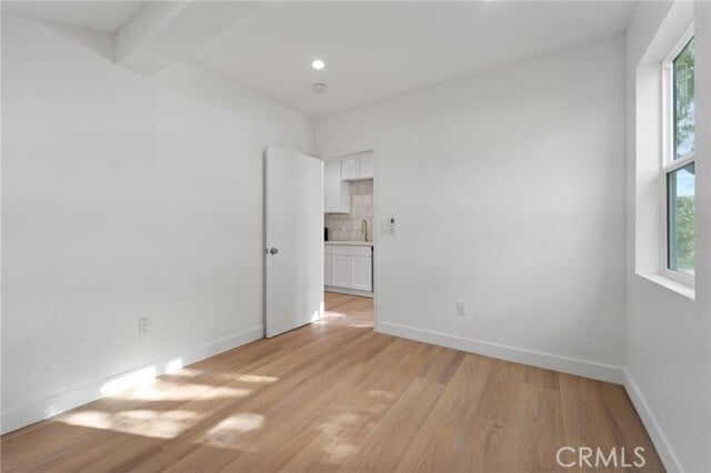 Foto del edificio - 7944 Moorcroft Ave