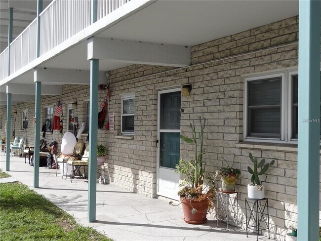 Foto del edificio - 5357 81st St N