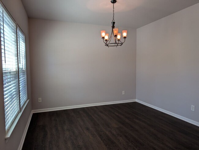 Foto del edificio - Beautiful 4 bed, 2.5 bath home in Indian T...