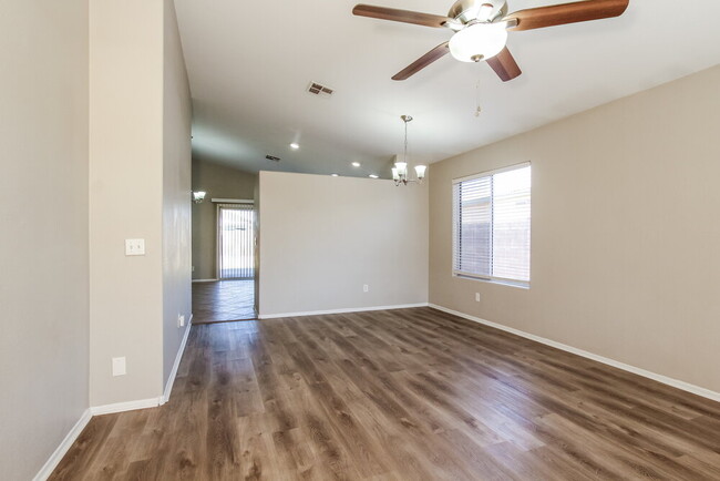 Building Photo - 3108 W Abraham Ln