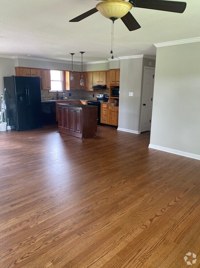 New Apartments For Rent in Bowling Green, KY with Yard 3 Rentals