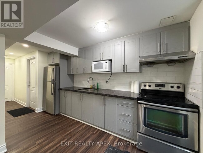 Photo du bâtiment - 78 FANDAGO (BASEMENT) DRIVE