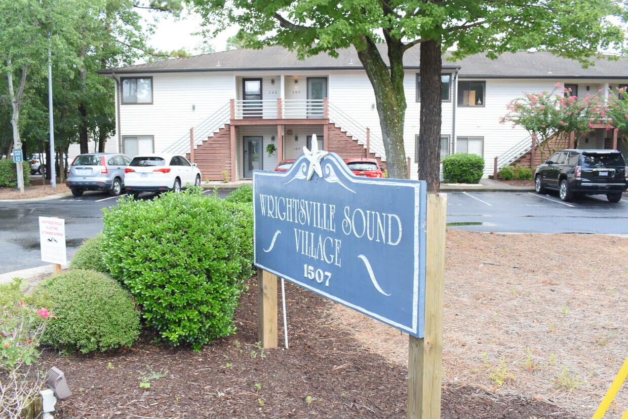 1507 Military Cutoff Rd Unit 207, Wilmington, NC 28403 Condo for Rent