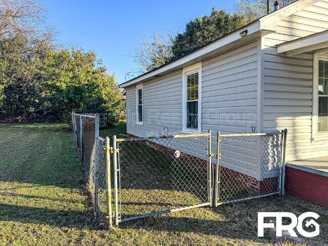 Foto del edificio - 914 Seaboard St