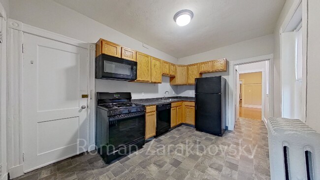 Foto del edificio - 1116 Commonwealth Ave