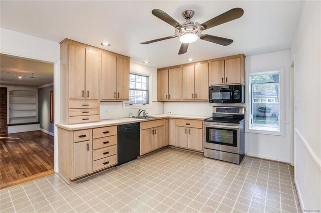 Foto del edificio - 13300 Wales Ave