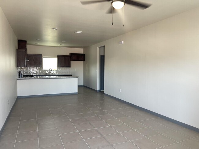 Foto del edificio - 8902 Herbert St