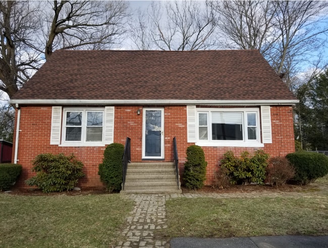 Building Photo - 81 Maranda St