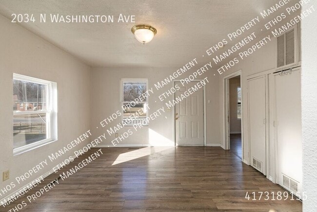 Building Photo - 2034 N Washington Ave