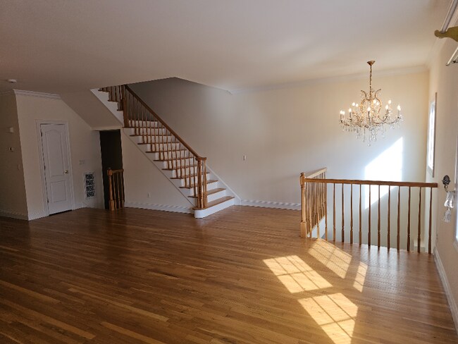 Foto del edificio - 104 Demarest Ln