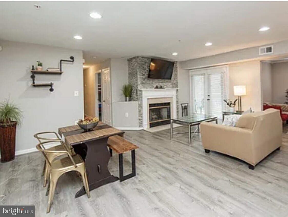 9716 Lake Point Ct Unit 103, Upper Marlboro, MD 20774 Apartment for