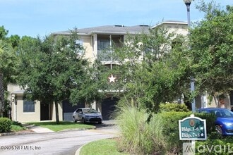 Building Photo - 410 S Villa San Marco Dr