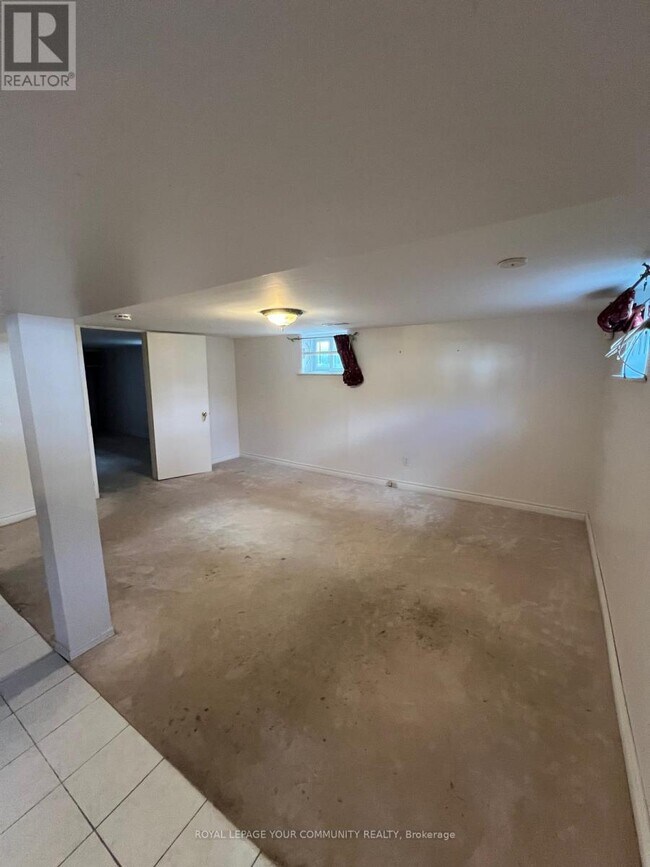 Building Photo - 76 Exford Dr