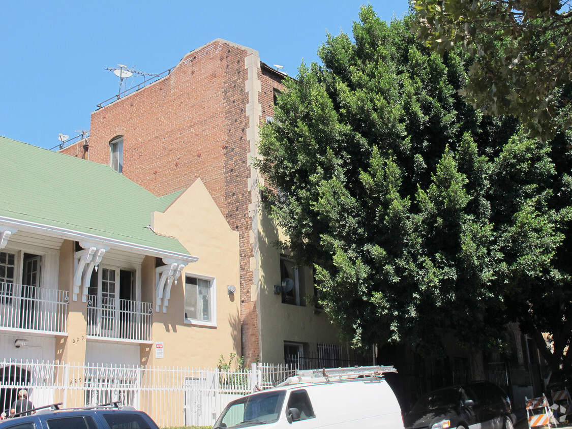 Primary Photo - Burlington Apartments