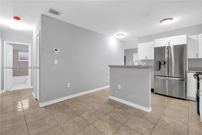 Foto del edificio - 2000 NW 27th St
