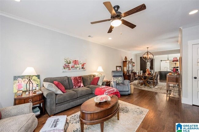 Foto del edificio - 2208 Grand Ave