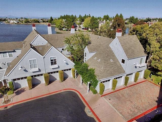 Primary Photo - 3 bedroom in Redwood City CA 94065