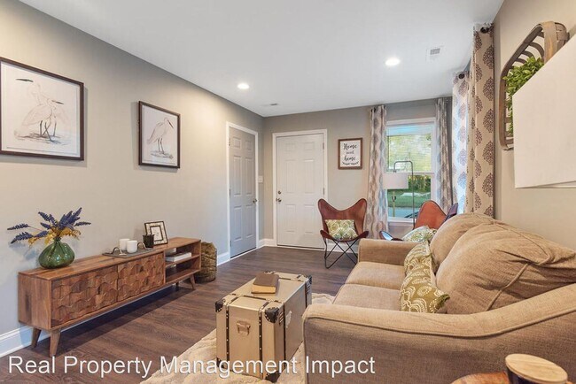 Foto del edificio - 3 br, 2 bath House - 439 Fulton Street