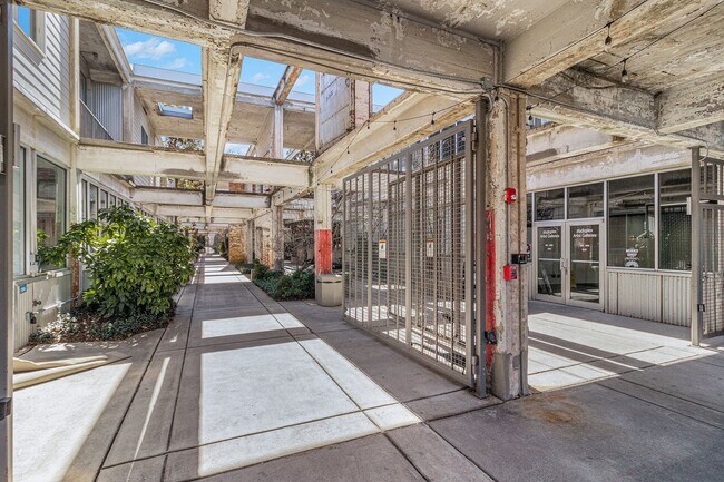 Foto del edificio - 659 Auburn Ave NE