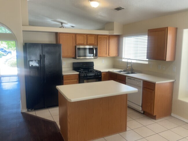 Foto del edificio - 10400 Calle Chulita NW