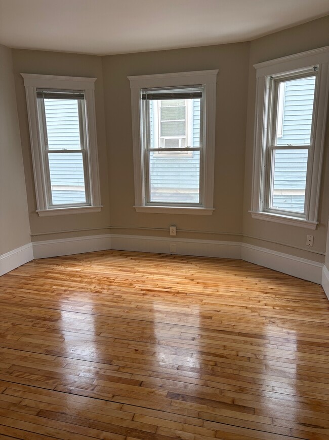 Building Photo - 16 Maine Ave