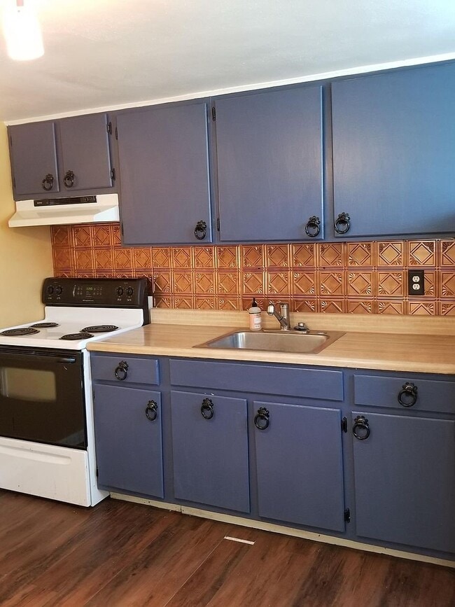 Building Photo - 146 Spa Dr