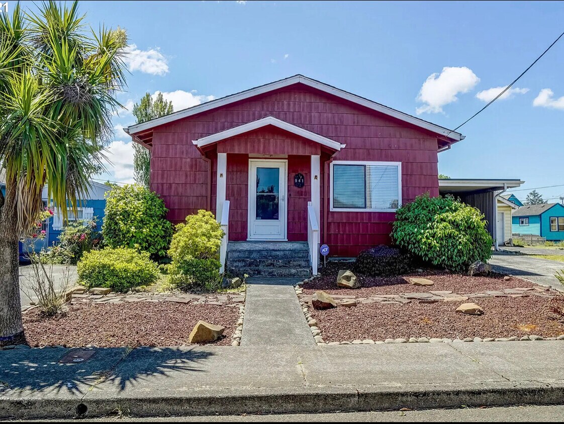 941 4th Ave, Seaside, OR 97138 House Rental in Seaside, OR