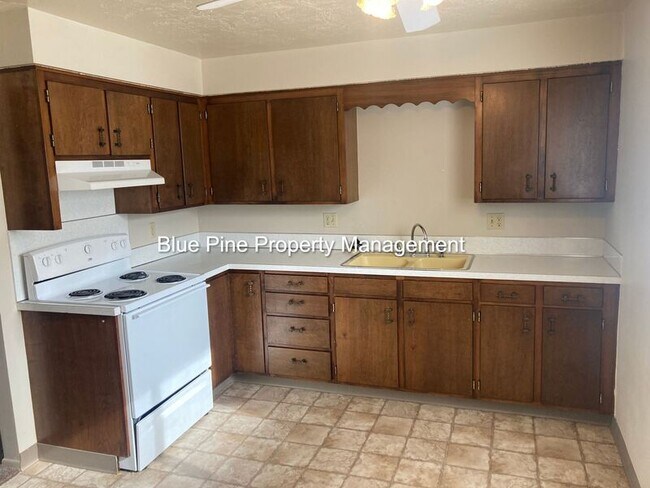Building Photo - 1487 Mountain View Ln