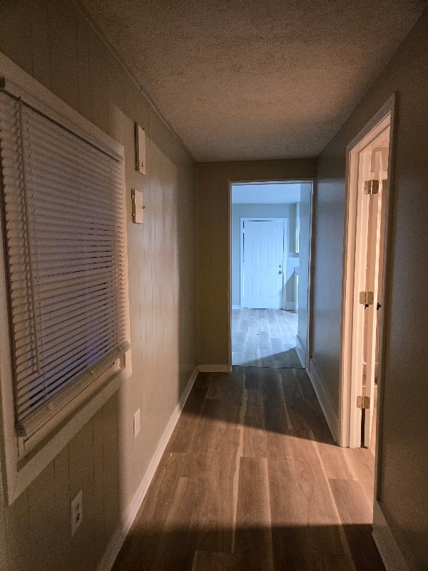 Foto del edificio - 2012 W Main St