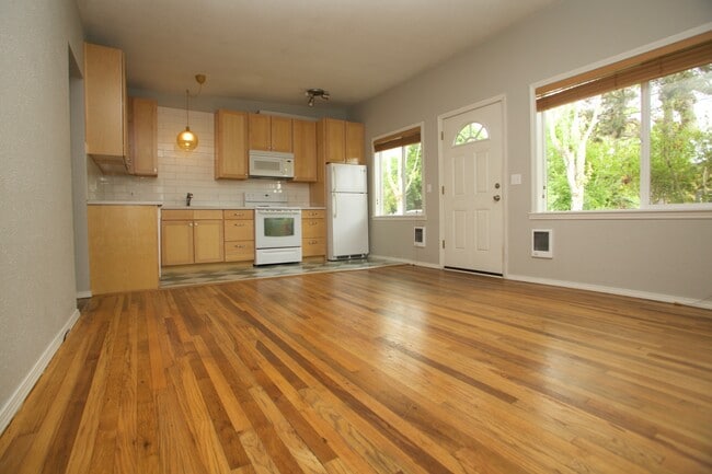 living area from perspective of smaller bedroom - 5431 SE Tibbetts St