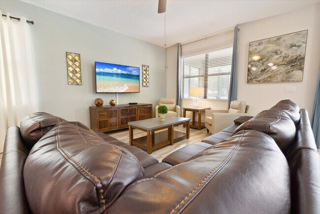 Foto del edificio - 1411 Rolling Fairway Dr
